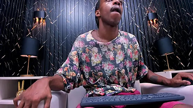 LarryCollin online show from March 19, 10:11 am
