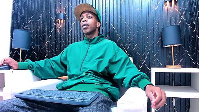 LarryCollin online show from February 26, 1:57 am
