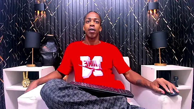 LarryCollin online show from March 1, 6:46 am