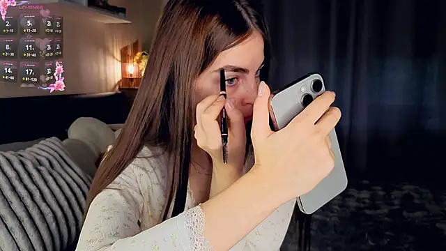 MaryJacksoon online show from October 19, 7:55 am