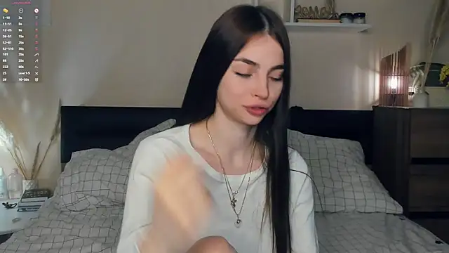 MaryJacksoon online show from February 7, 7:49 am