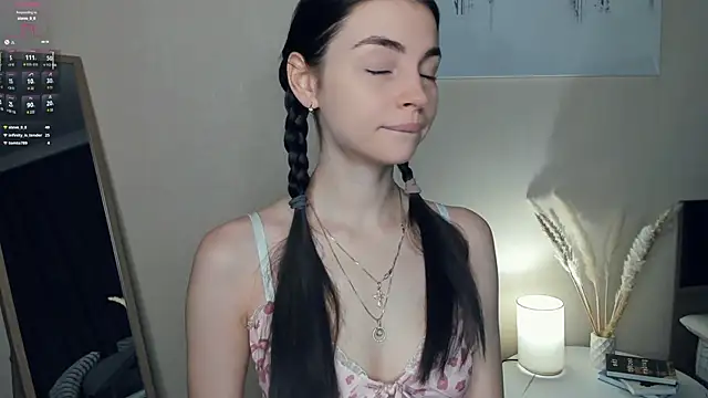 MaryJacksoon online show from November 22, 7:51 am