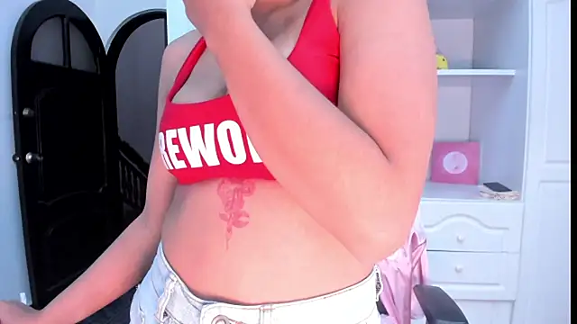  Mia Wallace online show from December 30, 8:58 pm