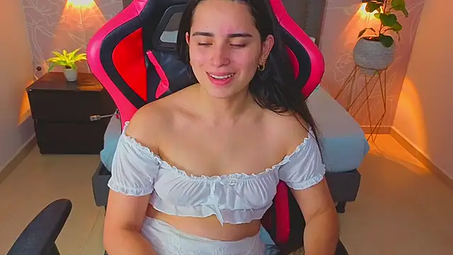 angelica dymond online show from December 18, 7:40 pm