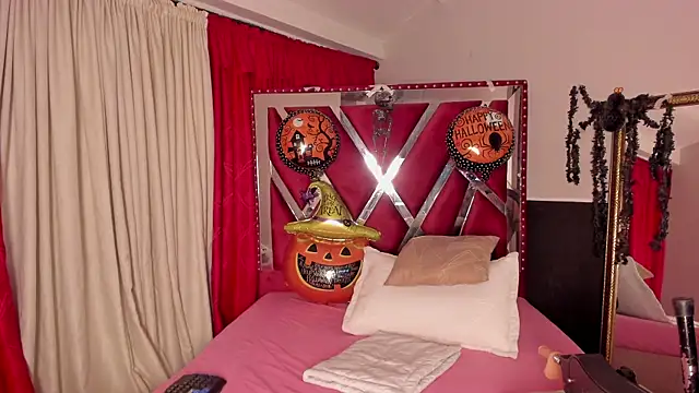 MicaelaHot  online show from October 28, 3:07 am