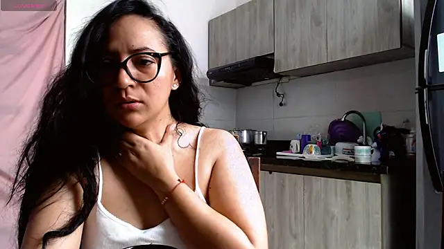 Snapshot of mariamulata chatting on May 1, 6:02 pm mariamulata online show from May 1, 6:02 pm