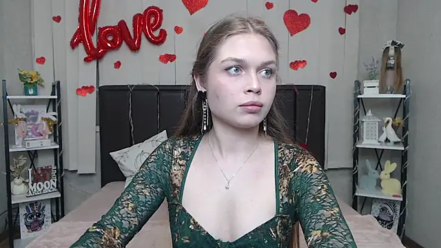 LaraPika online show from March 19, 6:02 am