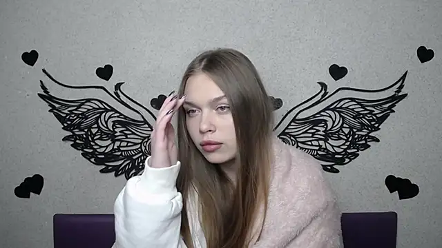 LaraPika online show from February 5, 7:37 am