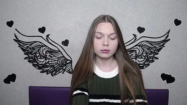 LaraPika online show from February 6, 6:04 pm