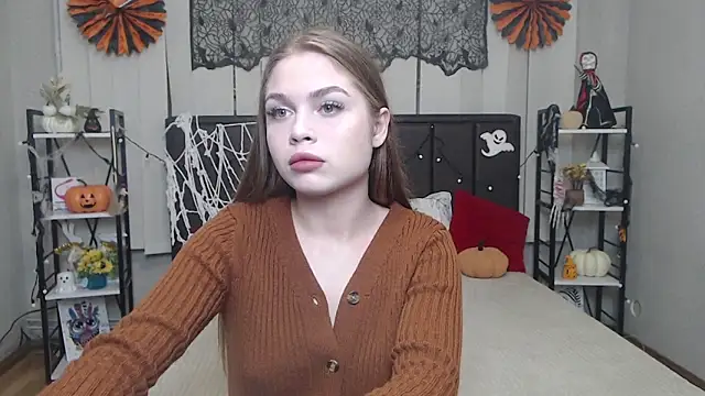 Snapshot of LaraPika chatting on October 27, 5:58 pm LaraPika online show from October 27, 5:58 pm