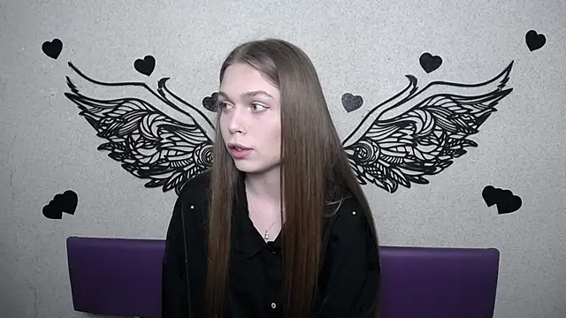 LaraPika online show from March 28, 6:09 pm