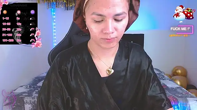 Snapshot of giuliana_andrade chatting on December 18, 1:33 am giuliana andrade online show from December 18, 1:33 am