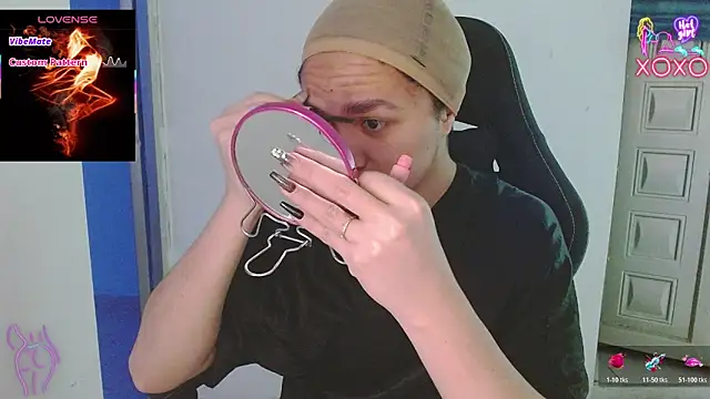 Snapshot of giuliana_andrade chatting on February 21, 12:23 am giuliana andrade online show from February 21, 12:23 am