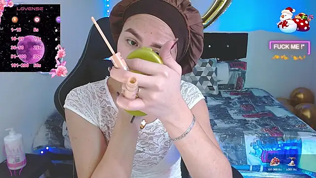 Snapshot of giuliana_andrade chatting on December 19, 1:42 am giuliana andrade online show from December 19, 1:42 am