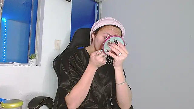 giuliana andrade online show from March 11, 11:54 pm