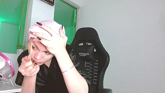 giuliana andrade online show from March 19, 11:49 pm