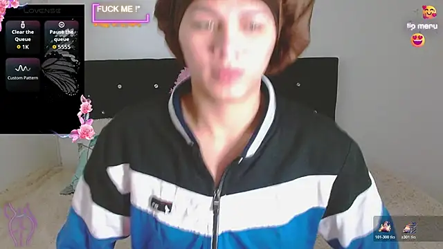 Snapshot of giuliana_andrade chatting on December 3, 1:28 am giuliana andrade online show from December 3, 1:28 am