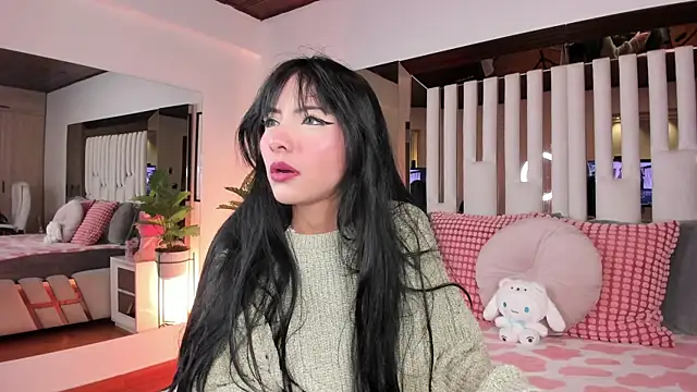 Snapshot of Kitty_Eliffe chatting on November 8, 11:19 pm Kitty Eliffe online show from November 8, 11:19 pm