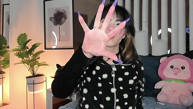 Kitty Eliffe online show from April 29, 11:33 pm