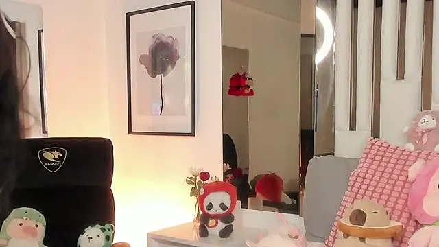 Snapshot of Kitty_Eliffe chatting on September 10, 9:36 pm Kitty Eliffe online show from September 10, 9:36 pm