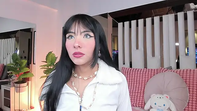 Snapshot of Kitty_Eliffe chatting on October 29, 10:52 pm Kitty Eliffe online show from October 29, 10:52 pm