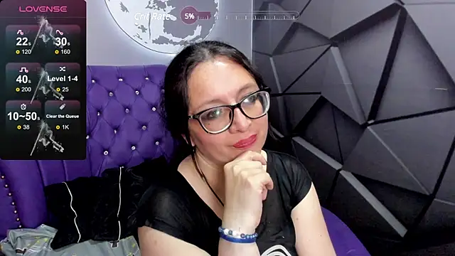 Caliia Oith  online show from February 1, 4:32 pm