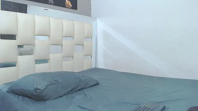 ava jhonsson online show from January 21, 6:34 pm