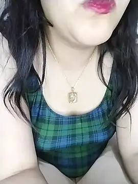 Snapshot of Tota_Khan chatting on December 3, 12:44 am Tota Khan online show from December 3, 12:44 am