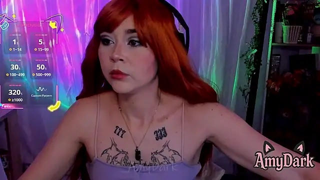Snapshot of _AmyDark chatting on October 3, 3:02 pm AmyDark online show from October 3, 3:02 pm