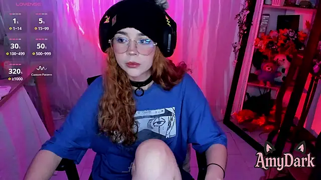 Snapshot of _AmyDark chatting on November 20, 11:36 pm AmyDark online show from November 20, 11:36 pm