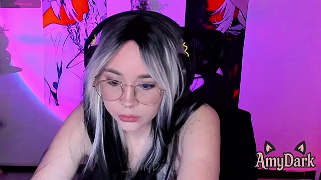 Snapshot of _AmyDark chatting on May 7, 12:48 am AmyDark online show from May 7, 12:48 am