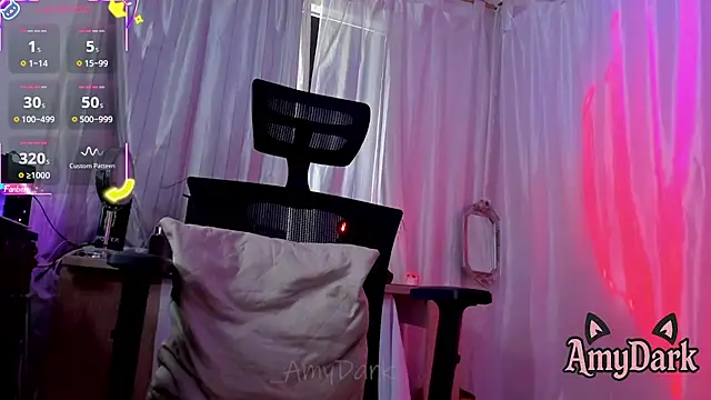 Snapshot of _AmyDark chatting on October 30, 4:48 pm AmyDark online show from October 30, 4:48 pm