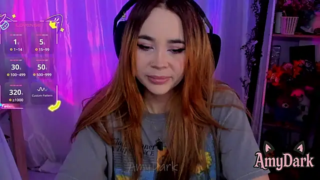Snapshot of _AmyDark chatting on October 13, 6:53 pm AmyDark online show from October 13, 6:53 pm