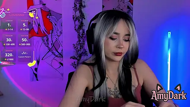  AmyDark online show from April 3, 6:25 pm