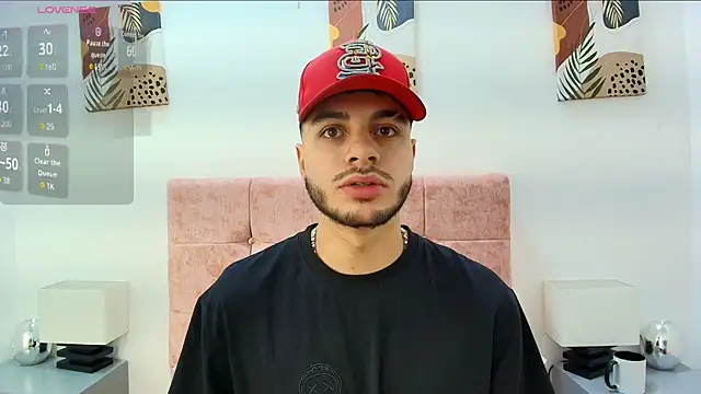 Amadeo Wild online show from October 22, 3:22 pm