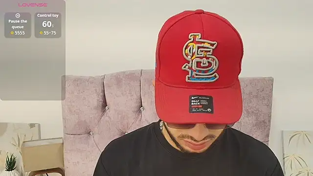 Amadeo Wild online show from October 31, 11:51 am