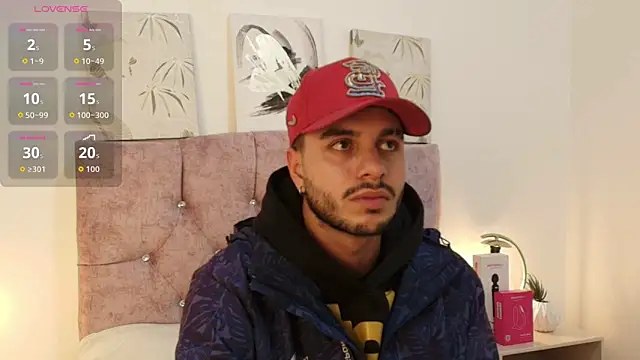 Amadeo Wild online show from April 13, 4:05 am