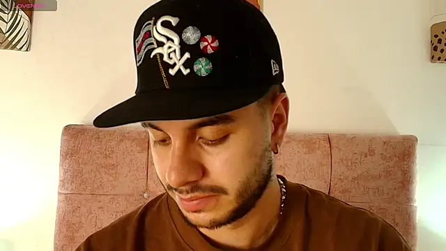 Amadeo Wild online show from April 8, 2:51 pm