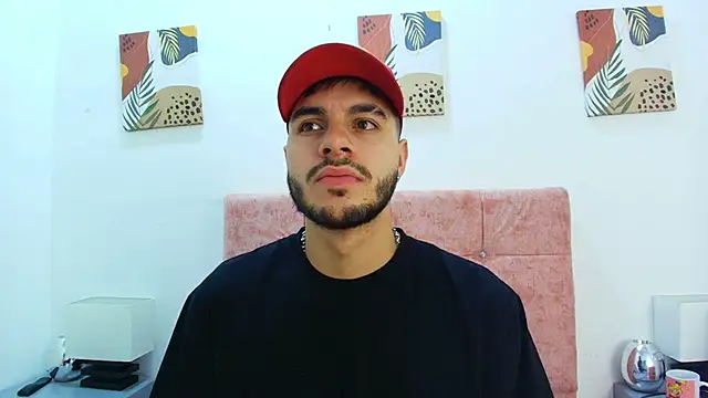 Amadeo Wild online show from November 14, 1:48 pm