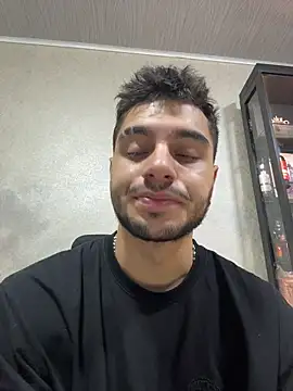 Amadeo Wild online show from March 18, 1:24 pm