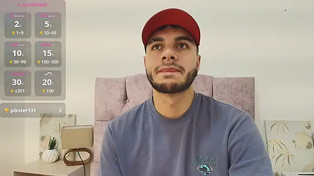 Amadeo Wild online show from November 3, 12:38 am