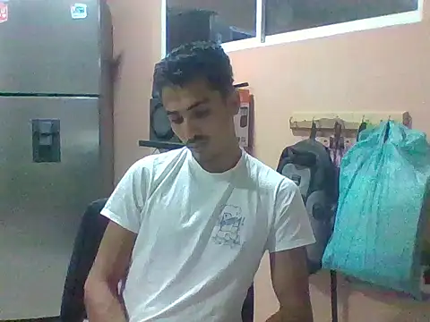 Snapshot of jeremy_scott chatting on November 23, 10:42 pm jeremy scott online show from November 23, 10:42 pm