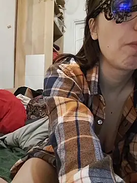 Snapshot of PearMaki chatting on January 31, 7:23 pm PearMaki online show from January 31, 7:23 pm