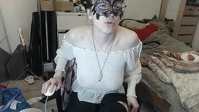 PearMaki online show from March 14, 9:54 pm