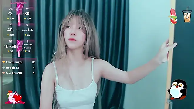 -Poison-Ivy- online show from December 21, 12:20 am