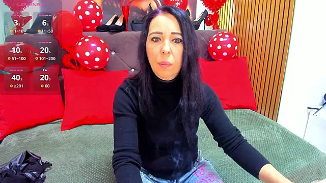 LauraSin online show from February 15, 5:19 am