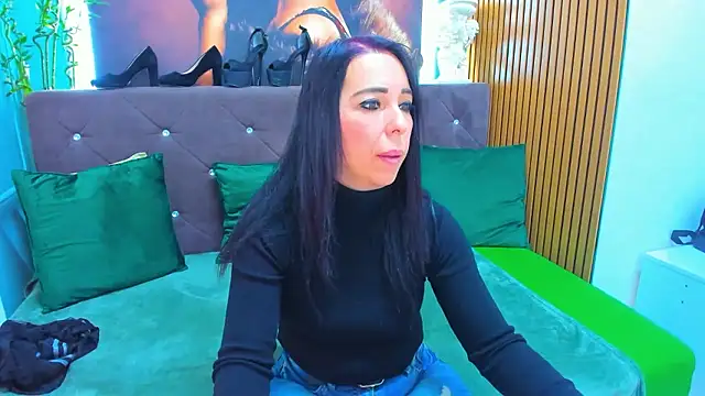 LauraSin online show from January 17, 4:27 am