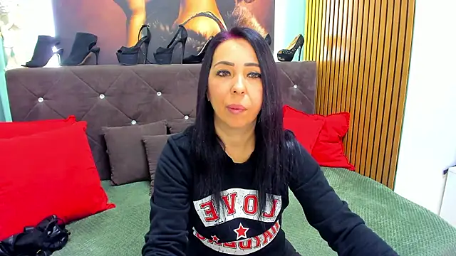 LauraSin online show from March 16, 6:54 pm