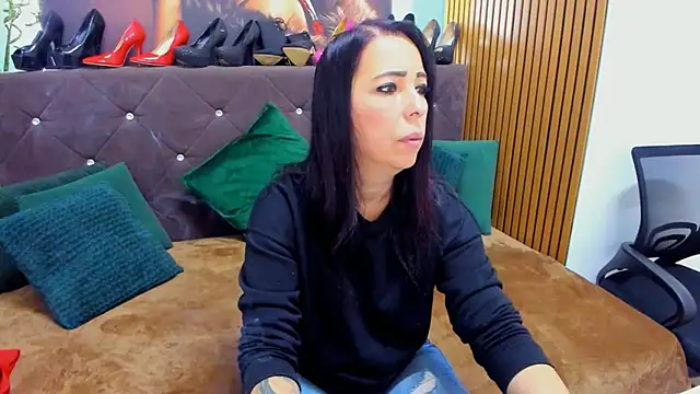 LauraSin online show from October 18, 3:19 am