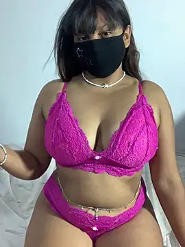 Snapshot of Jeroliee_viyana chatting on March 9, 4:05 am Jeroliee viyana online show from March 9, 4:05 am
